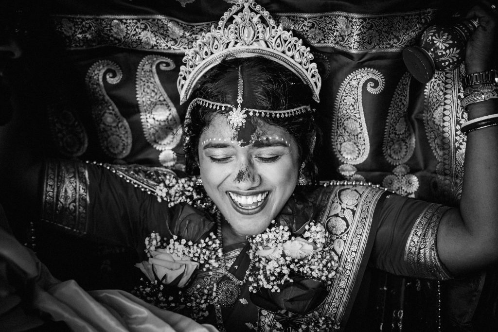 indian wedding chateau petite somme radhadesh ceremony